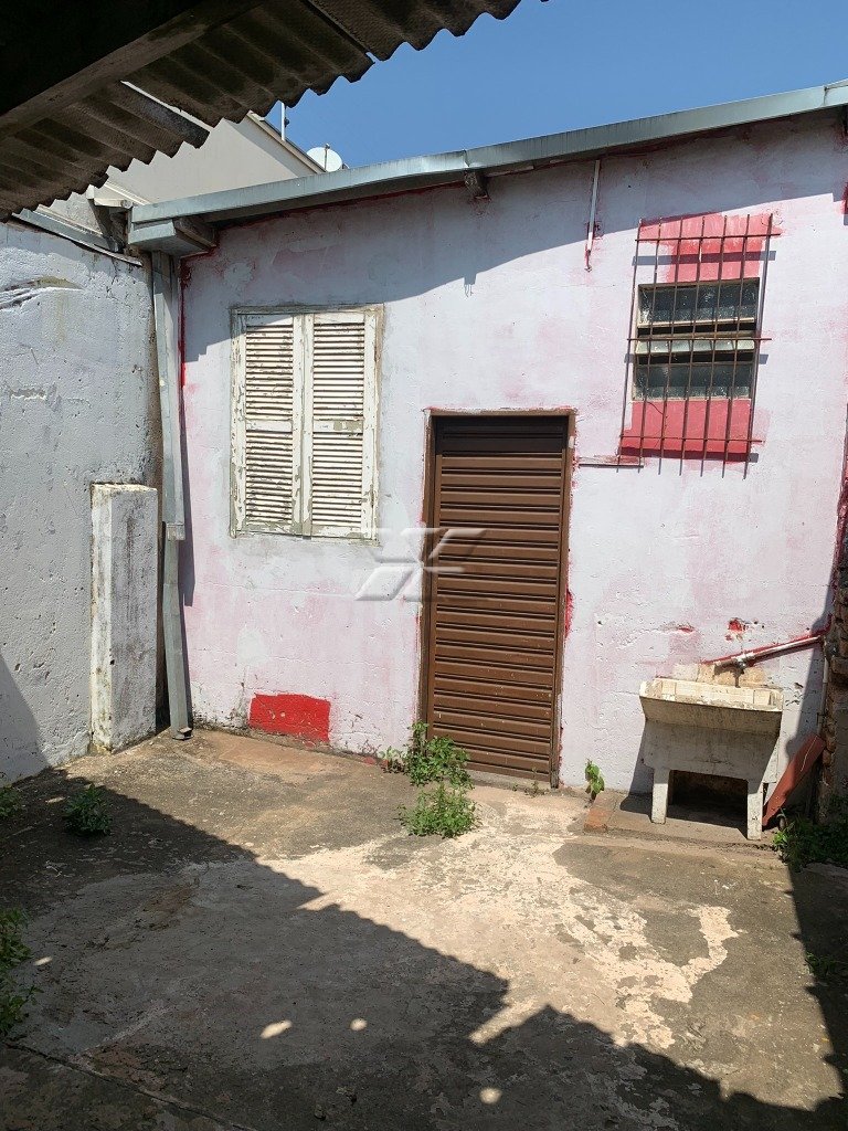 Salão Comercial para aluguel no Centro: Quintal - Vista ao contrário