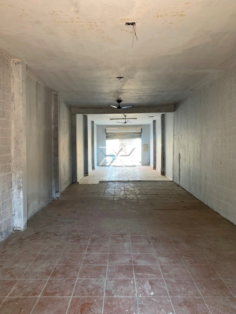 Salão Comercial para aluguel no Centro: Salão - Vista ao contrário