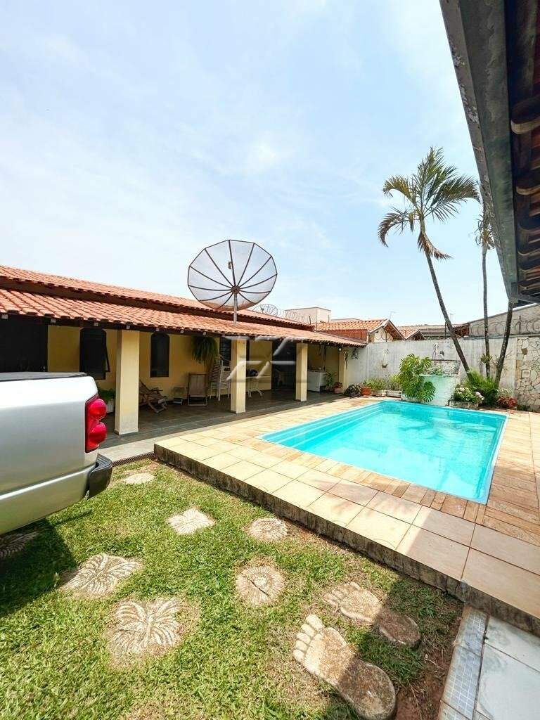 Casa à venda no Jardim Novo II: Piscina