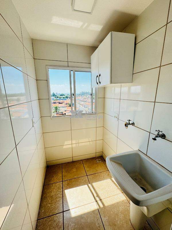 Apartamento à venda no Vila Cristina: Lavanderia