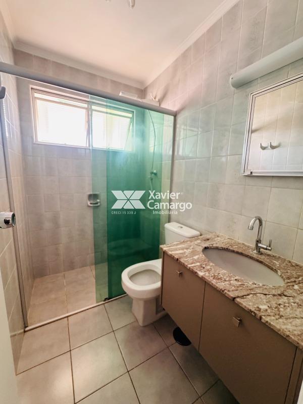 Apartamento à venda no Zona Central: Banheiro Social