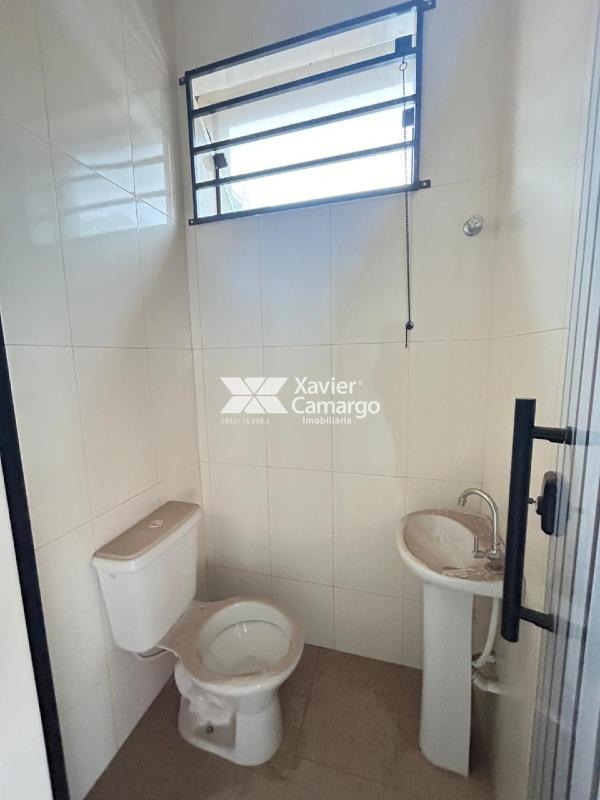 Salão Comercial para aluguel no Zona Central: Banheiro I - Salão