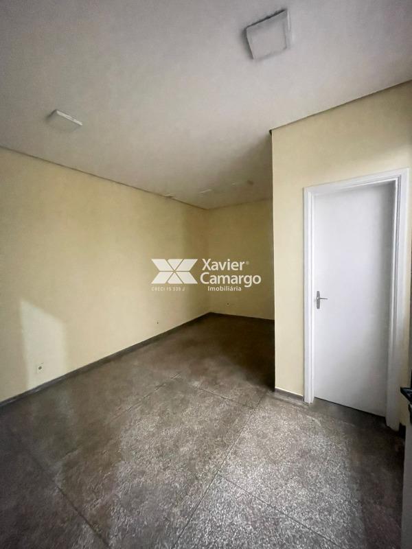 Salão Comercial para aluguel no Jardim Donângela: Sala 