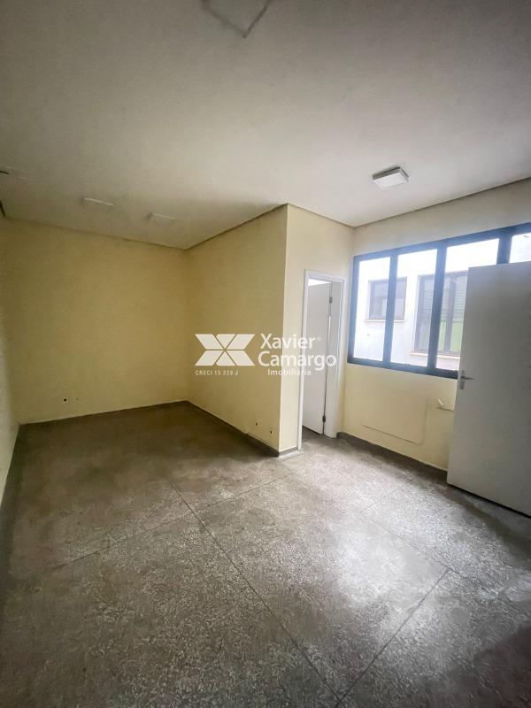 Salão Comercial para aluguel no Jardim Donângela: Sala 