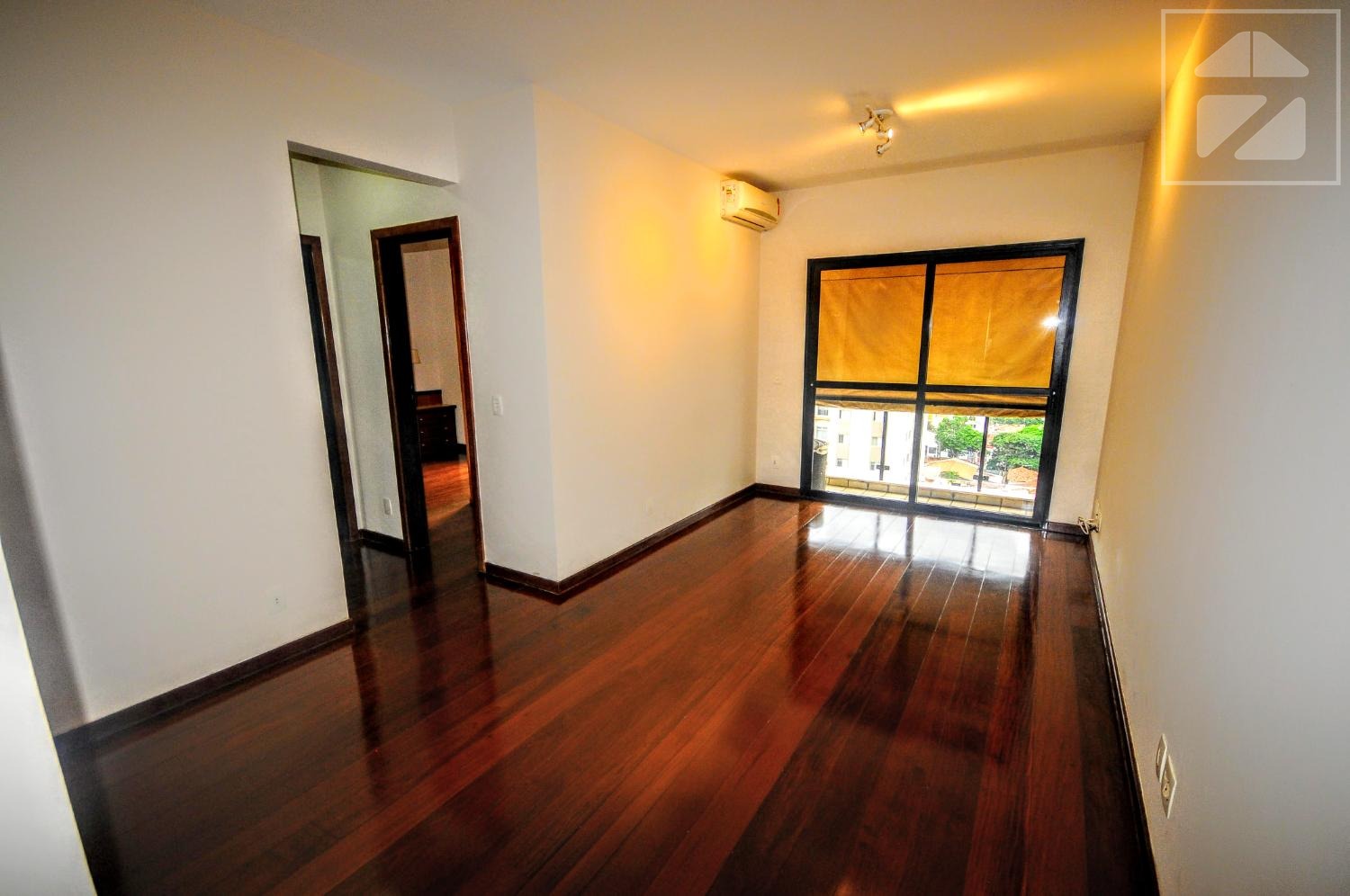 Apartamento em Cambuí, Campinas - SP | Zelo Imóveis: 