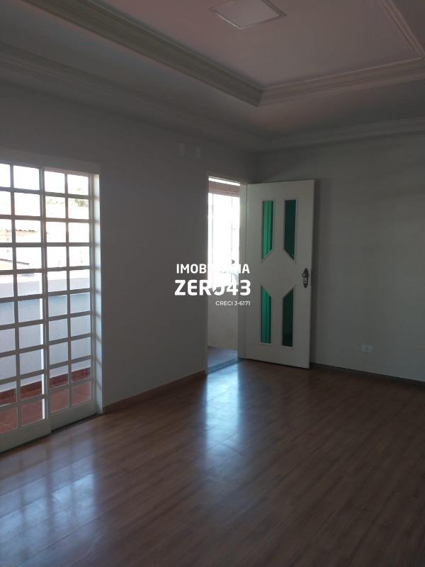 Casa |  | 3 quartos | à venda | Conjunto Habitacional Alexandre Urbanas | Londrina: 