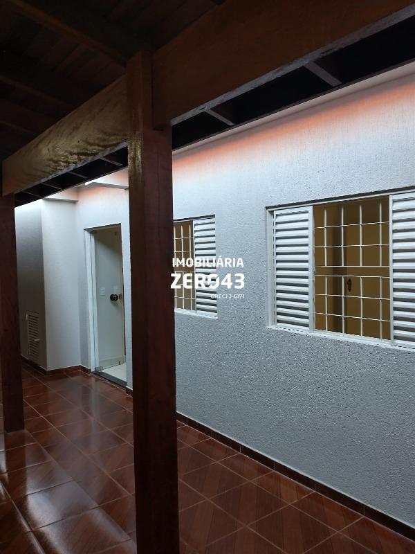 Casa |  | 3 quartos | à venda | Conjunto Habitacional Alexandre Urbanas | Londrina: 